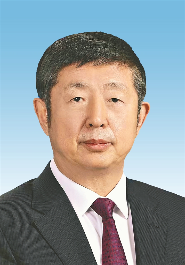 新当选黑龙江省人大常委会主任、副主任、秘书长简历信息