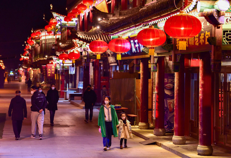 图片默认标题_fororder_玉泉区塞上老街张灯结彩，年味儿十足。20230114234628