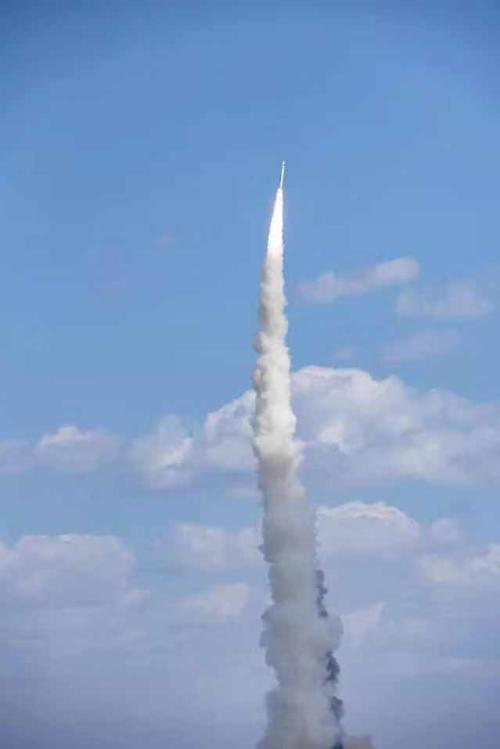 哈工大研製“珠海一號”03組衛星成功發射