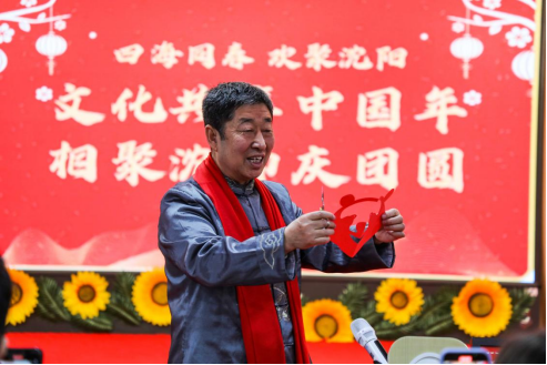 Blending the Chinese Flavor with the International Style, International Students Gather in Shenyang to Celebrate the Preliminary Eve of the Lunar New Year_fororder_辽宁频道-“中国味”对话“世界范” 海外留学生相聚沈阳过小年1868