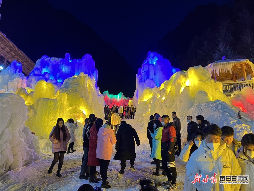 【轮播图】临夏：积石山大墩峡景区冰挂美景迎远客_fororder_5