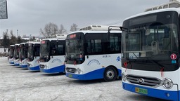 延边安图首批12辆新能源公交车正式投入运营