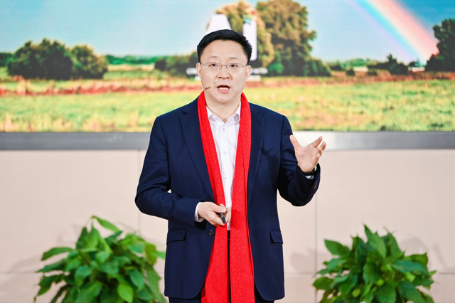 科大讯飞刘庆峰：更高质量、更从容地实现千亿收入奋斗目标