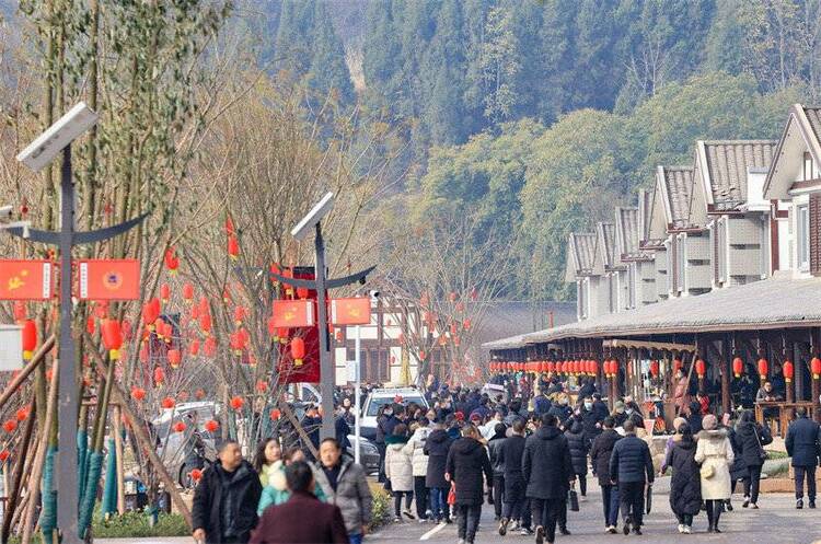 （轉載）新春走基層丨紅色資源賦能鄉村振興 “中國紅軍第一村”在四川蓬溪開園