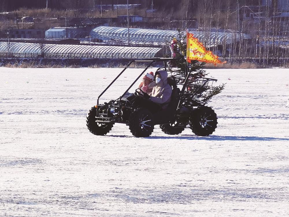 雪中塑景 冰上掘金 辽源冰雪热“点燃”冬日经济_fororder_8