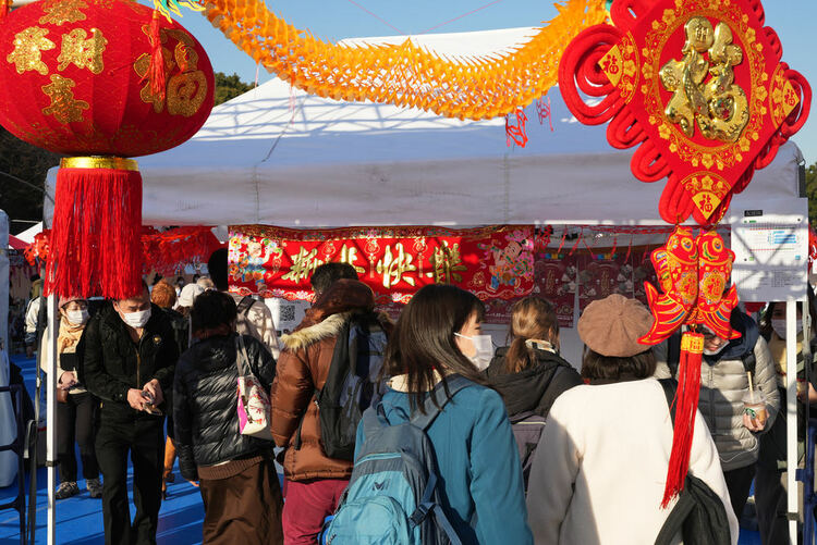 在日本体验中国春节，大熊猫和中餐缺一不可！