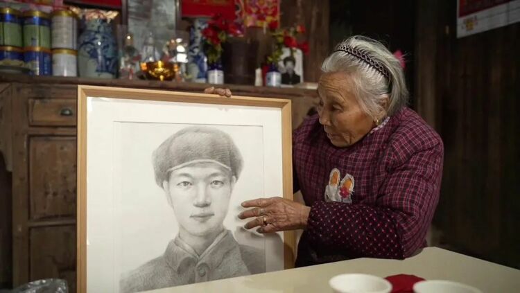 圆梦了！时隔70年，烈士遗属终于拍下这张“全家福”……