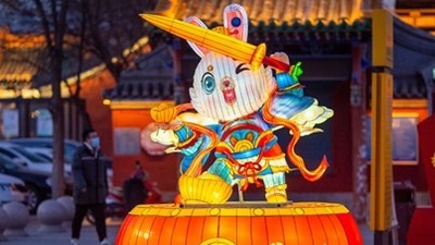 Hohhot de Mongolia Interior: "Conejo de Jade" da la bienvenida al Año Nuevo chino