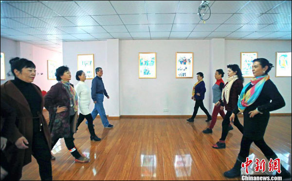 ผู้ป่วยโรคมะเร็งเมืองเฉิงตูเดินแฟชั่นถ่ายทอดพลังบวกสู้ชีวิต