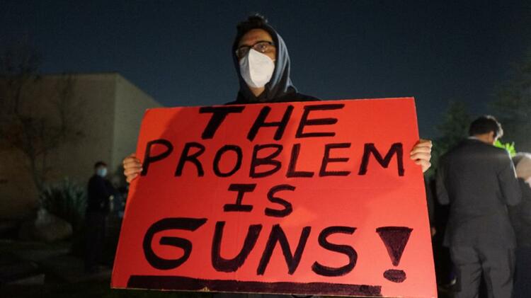 特写：为何枪击惨剧不断重复——洛杉矶民众控诉美国枪支泛滥