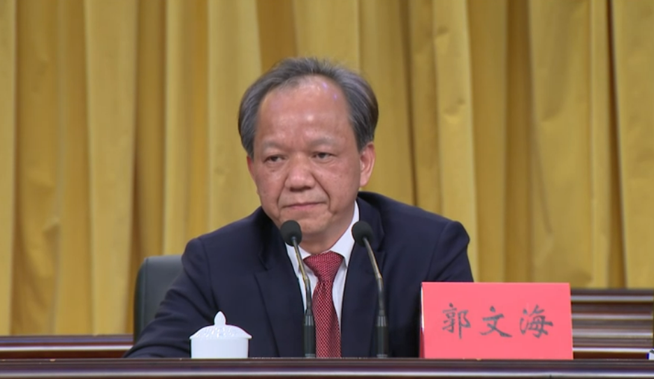 大会现场市委书记公开自己手机号企业有需求可以直接报给我我和市长