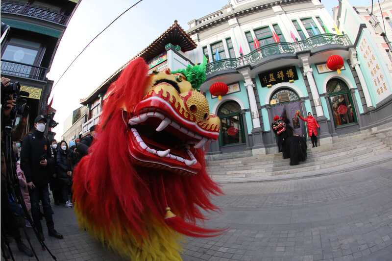 Iconic Qianmen Silk Store Reopens After Renovation_fororder_89