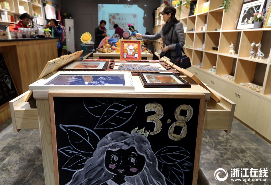 杭州舉辦女性手工藝作品展