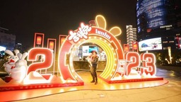 年味裏的消費“開門紅” 杭州市中心春節消費額遠超去年同期