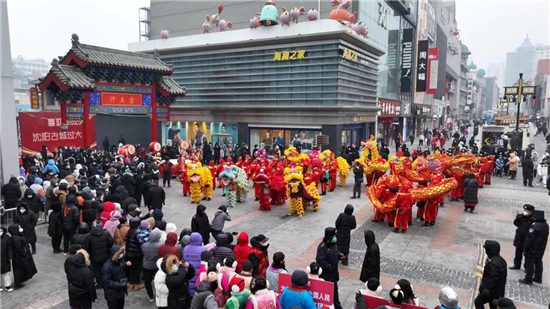 沈阳古城旅游热度复苏 中街春节小长假再迎消费热潮_fororder_1