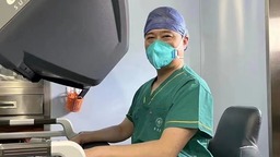 一個獨腎長出四個腫瘤 上海長征醫院專家成功“拆彈”保腎