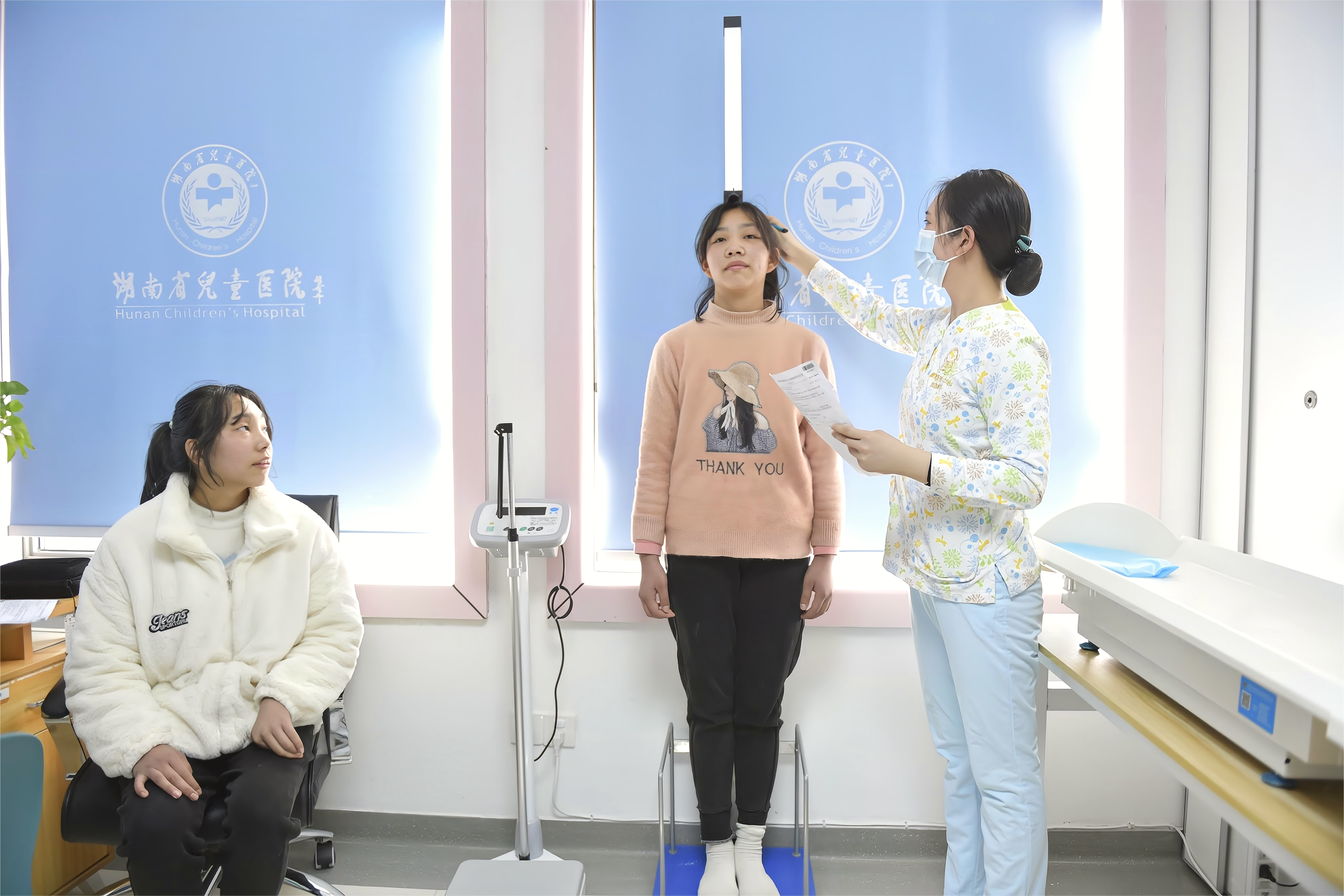 湖南首例成功分离连体双胞胎即将14岁 心愿是成为医生_fororder_体检