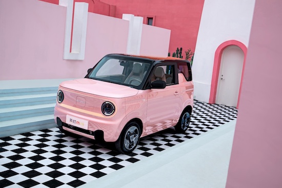 兔年“萌宠”上新 吉利熊猫mini开启预售_fororder_image005