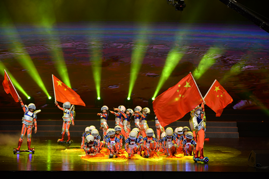 【CRI專稿 列表】重慶江北區教育系統舉行慶祝新中國成立七十週年文藝展演