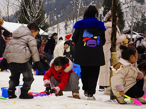新春走基层 | “冰雪经济”让什邡乡村“冬闲”变“冬忙”_fororder_QQ图片20230203093456