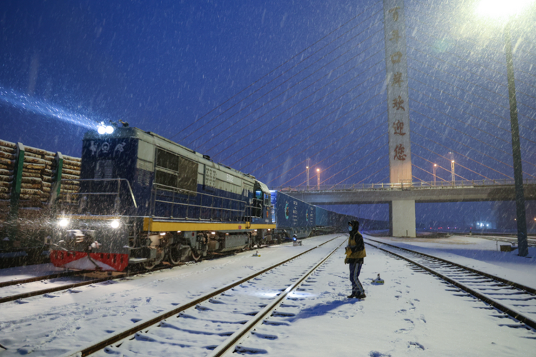 绥芬河铁路口岸：中欧班列1月进出口运量实现开门红_fororder_图片3