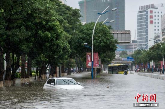 暴雨持续影响海南 全省逾4万名危险区域人员转移