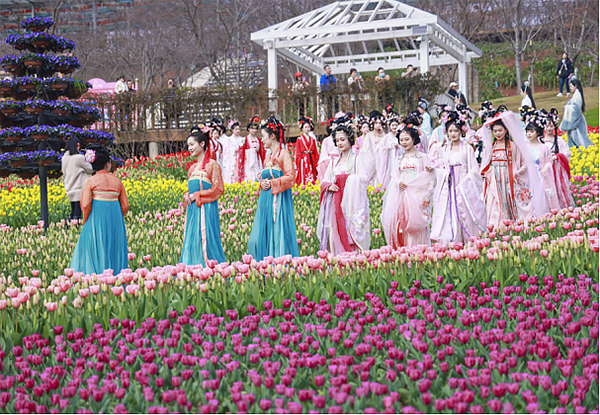 每月都有新玩法 成都新都区三河街道2023年度十大消费节启幕_fororder_未标题-2