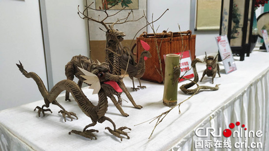 【CRI專稿 列表】重慶市殘疾人文化藝術作品軌道空間巡展啟幕
