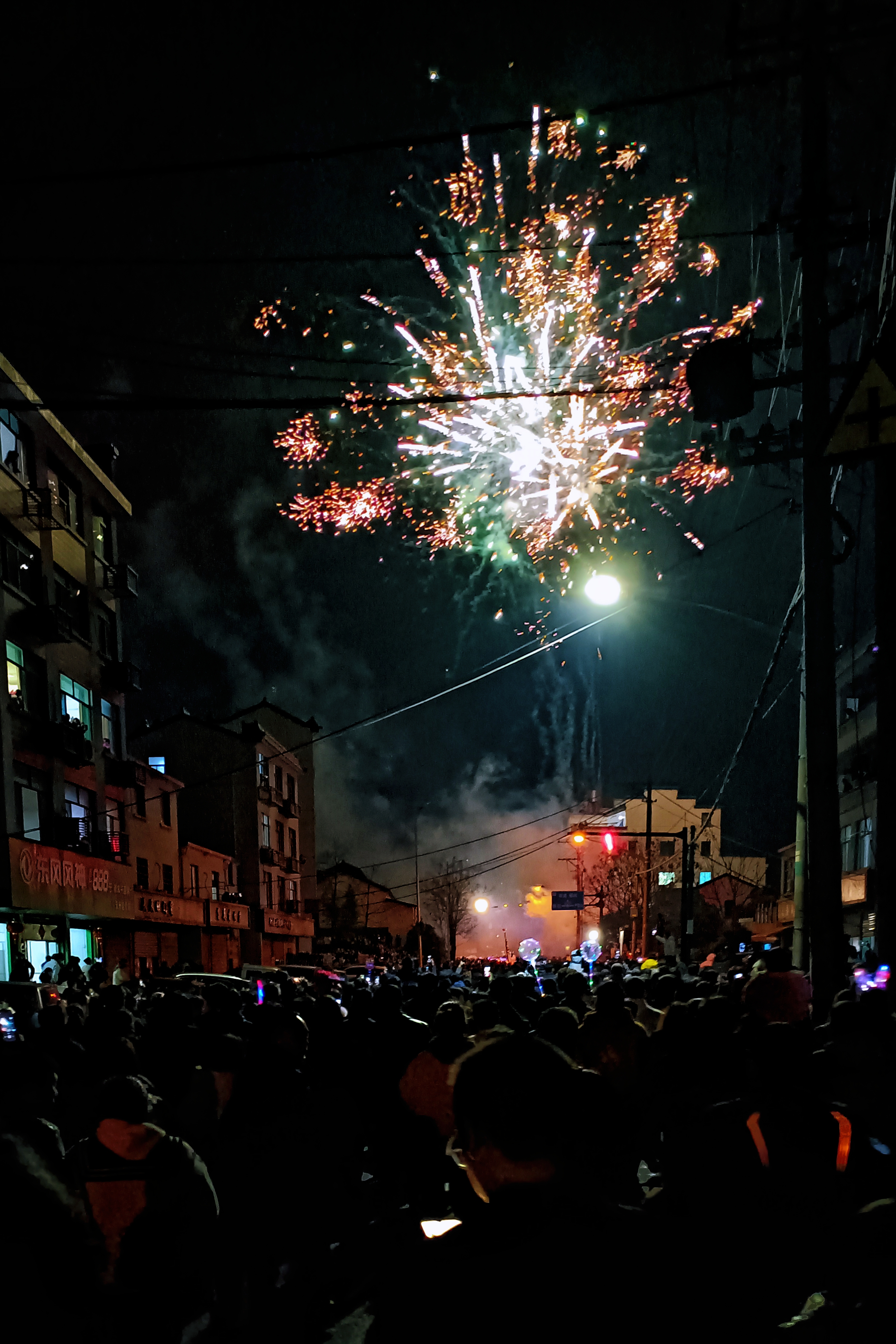 打卡浙江｜新昌沃洲镇“板凳龙”闹元宵_fororder_微信图片_20230206105340