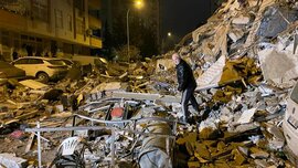最新动态｜土耳其强震已致邻国叙利亚99人死亡 暂无中国公民伤亡消息