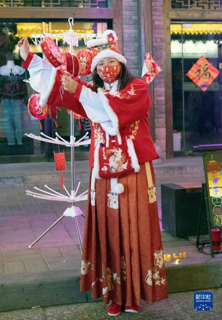 鹤壁浚县：古城璀璨元宵夜