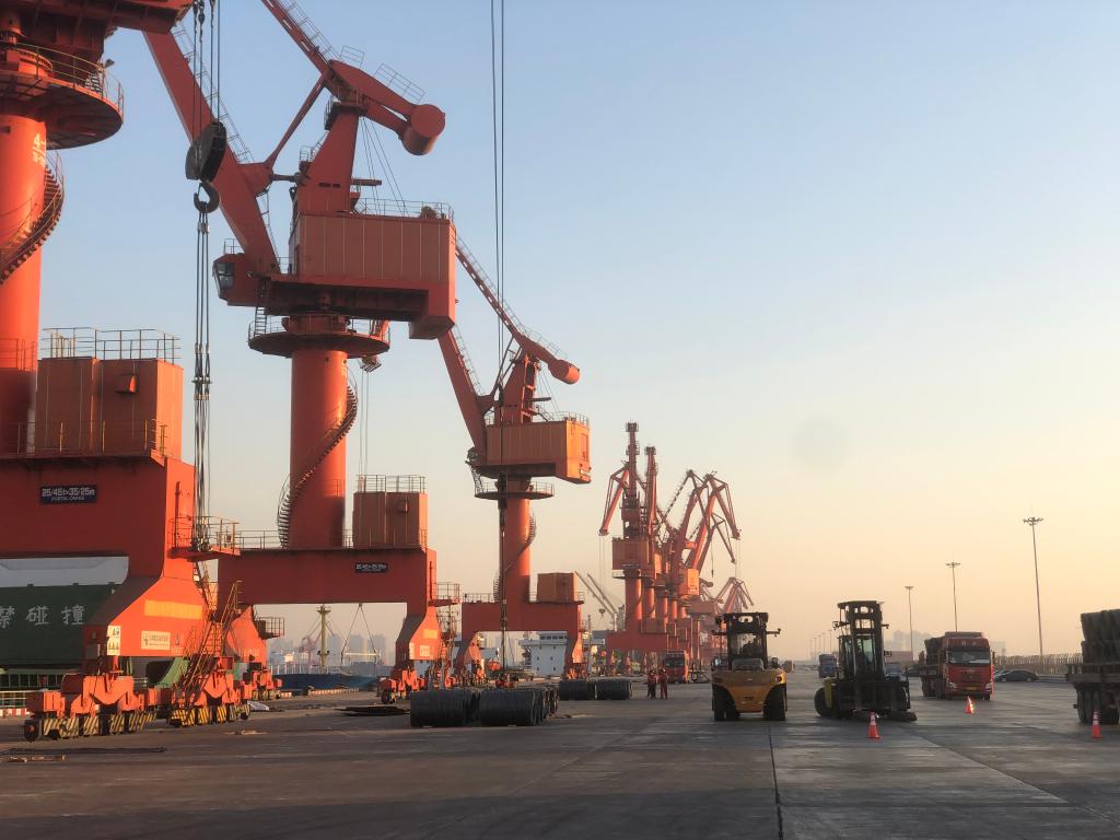 遼寧港口一線見聞:碼頭繁忙 貿易回暖 前景向好_fororder_微信圖片_20230303090837