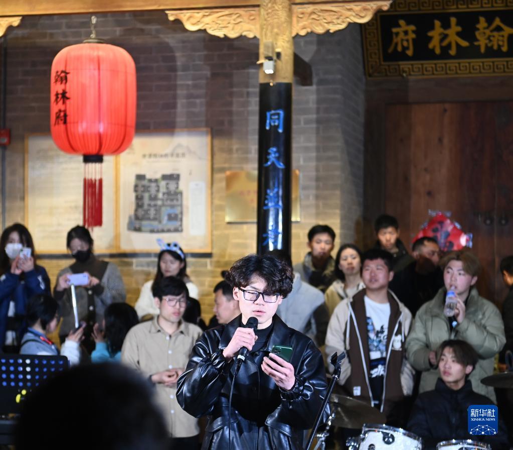 鹤壁浚县：古城璀璨元宵夜