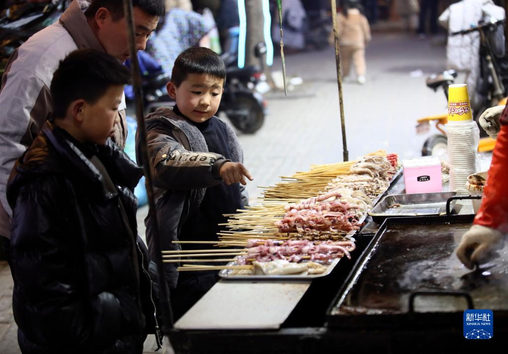 鹤壁浚县：古城璀璨元宵夜