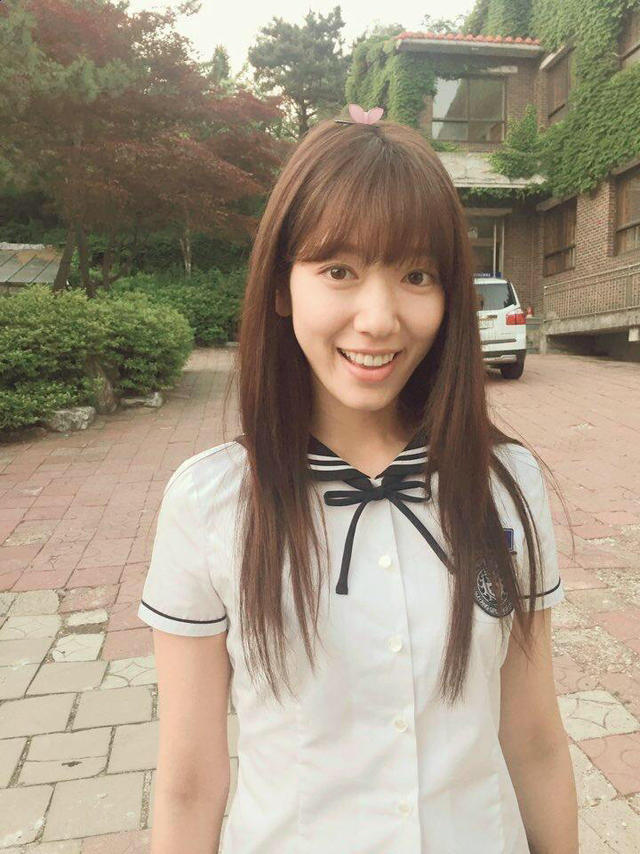 樸信惠兩頰沒肉瘦到脫相 還是那個可愛高美男嗎