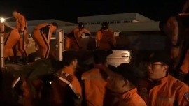 中国救援队包机抵达土耳其 另有多支中国力量赶赴灾区