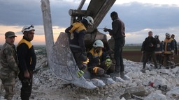 土耳其地震已致近8000人遇难 叙利亚废墟下仍埋数百个家庭