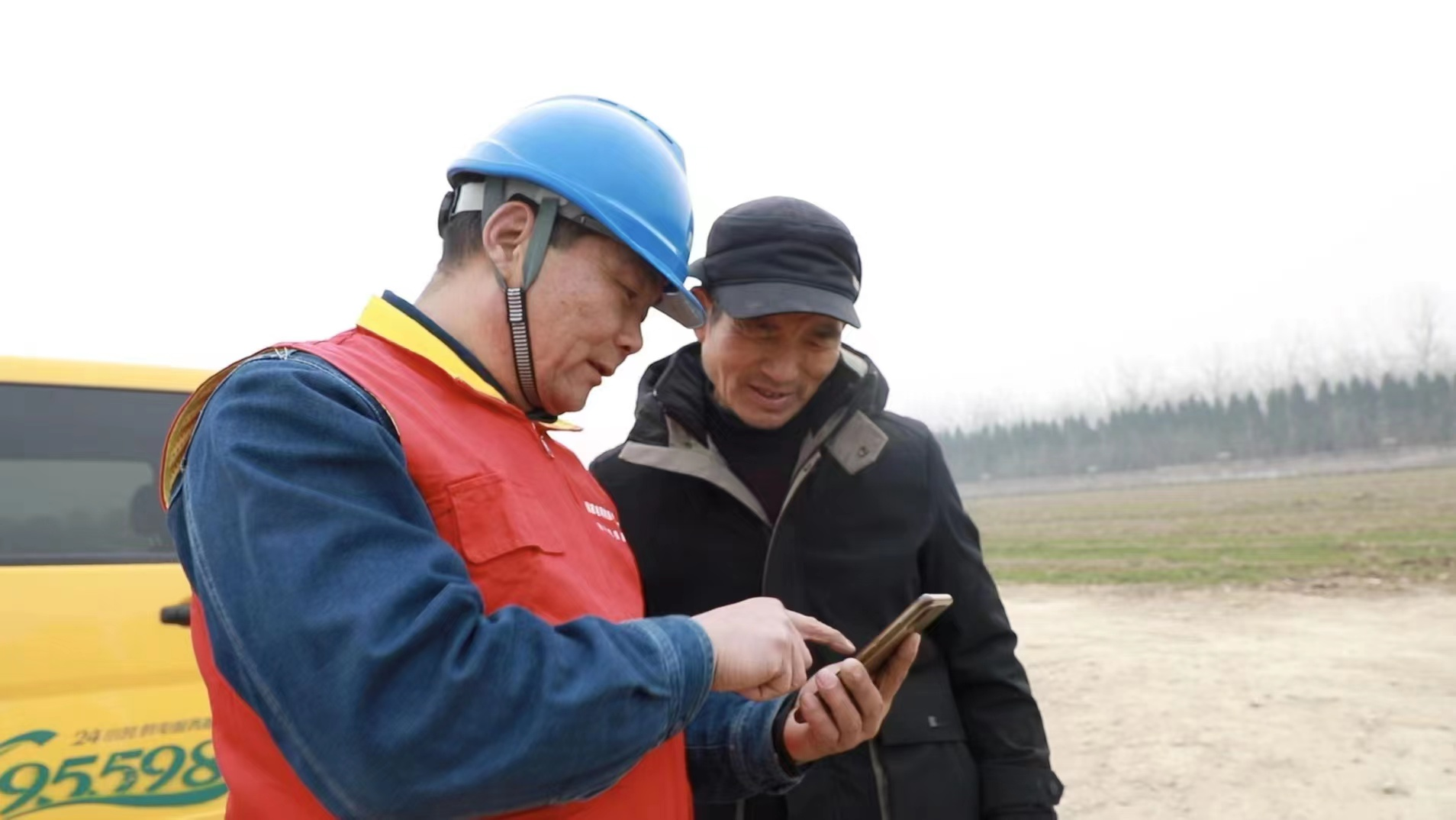 “电管家”王科峰：人勤春来早 田间保电忙_fororder_图片4