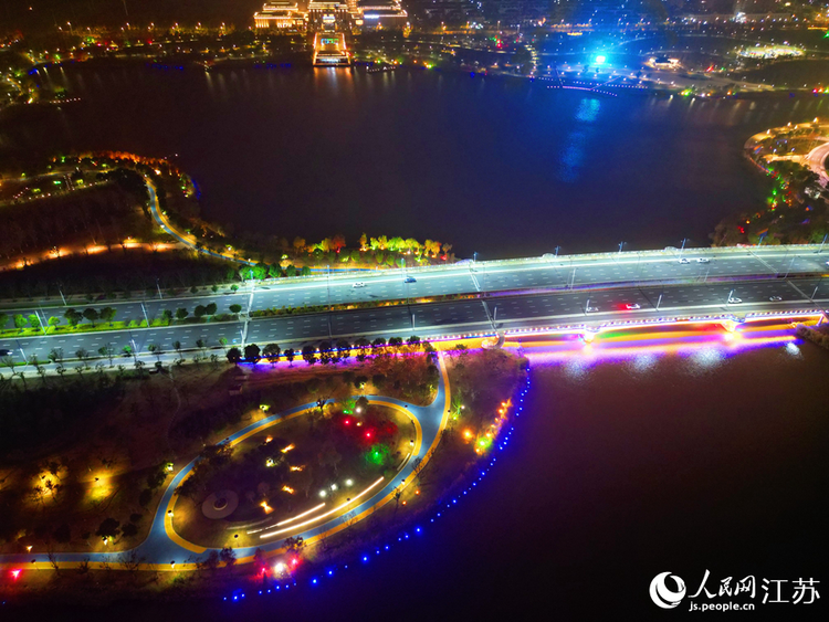江苏启东：“城市绿肺”展新颜-国际在线