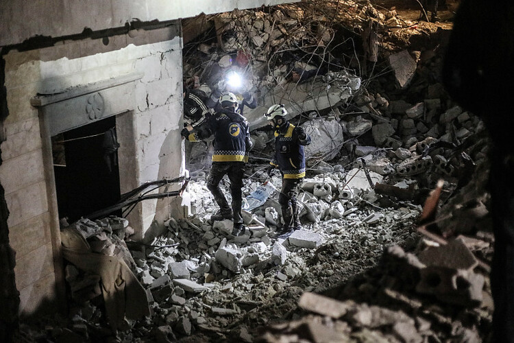 “美国官员可以撒谎，但叙利亚震区的照片不会说谎”