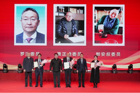 广元市人大常委会副主任,苍溪县委书记张世忠在典礼上致辞 摄影 赵琦