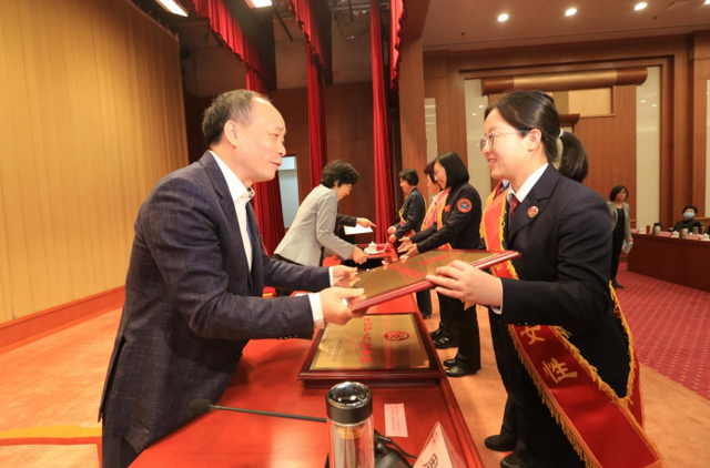 天津市纪念“三八”国际妇女节大会召开_fororder_39