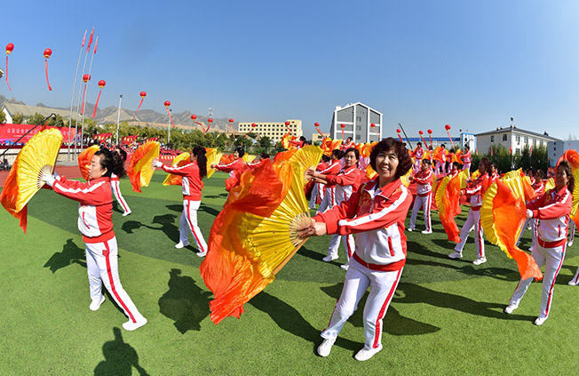 大同：首屆農民趣味運動會奏響“豐收頌歌”