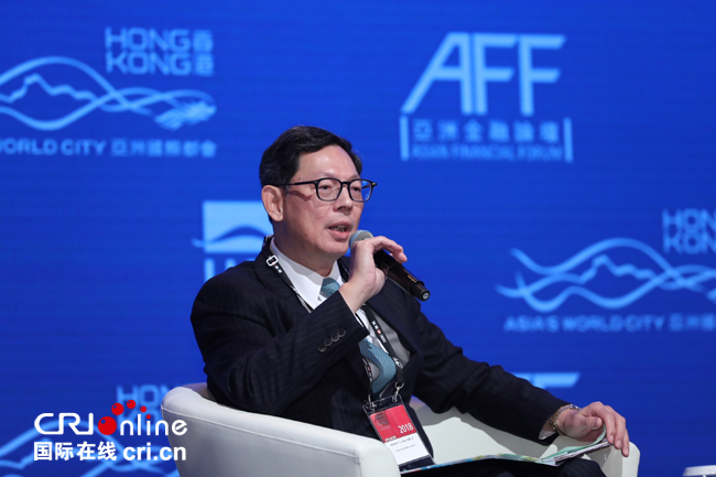 香港金融管理局总裁陈德霖 图片由香港特区政府新闻处提供