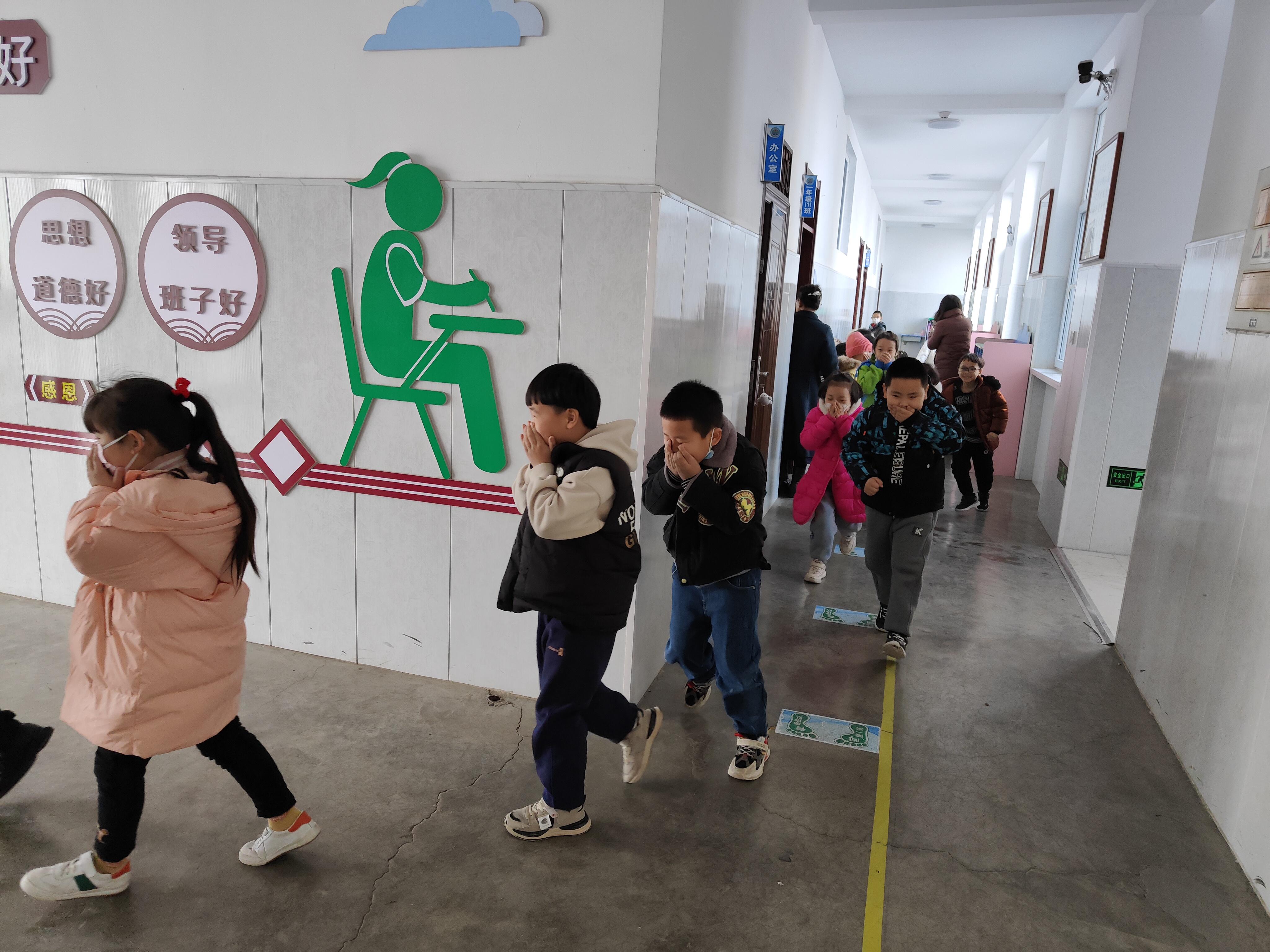 （原创）筑牢校园防火墙 石家庄市正定县野头小学开展消防安全演练活动_fororder_图片2