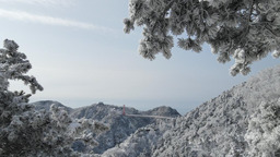 山东临沂：蒙山雪霁美如画
