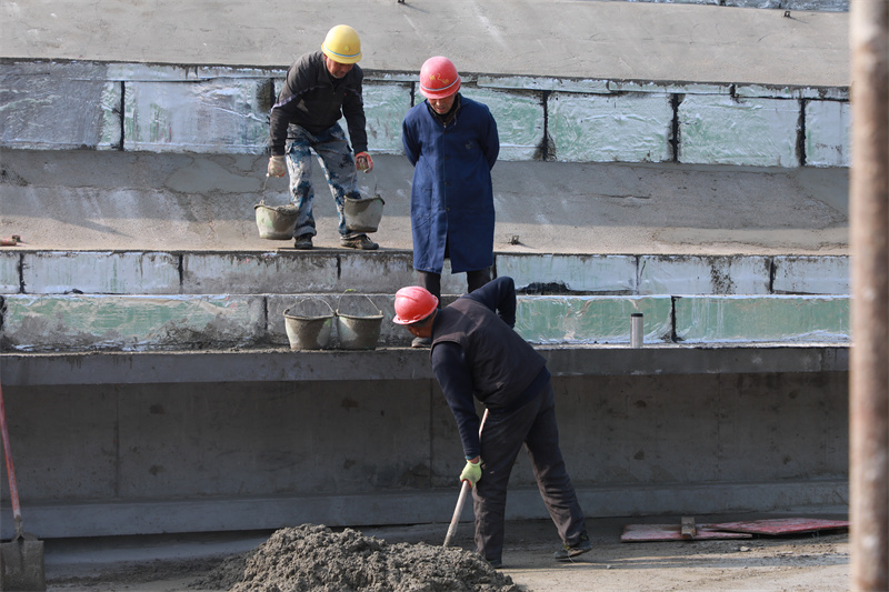 【原创】信阳市浉河区：得意学堂项目建设紧锣密鼓_fororder_转运混泥土