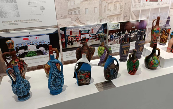 全国首个省级国际友城展览展示场馆——四川国际友城馆在成都正式揭牌_fororder_未标题-5