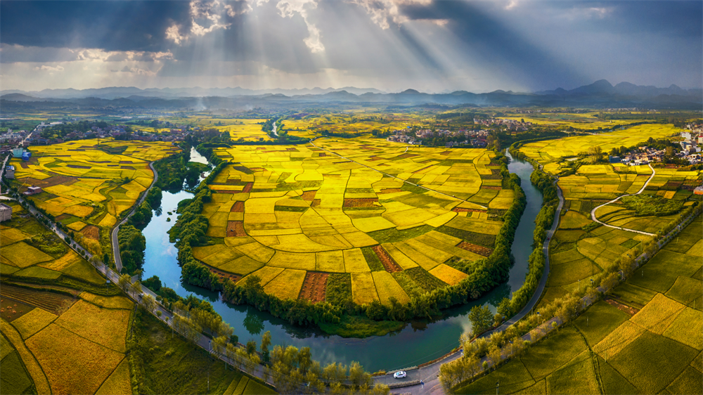 安顺市发布5条2023年全域旅游精品路线