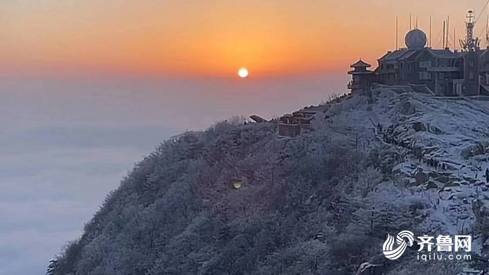 泰山雲海、日出、霧凇美景齊現，驚艷你的朋友圈！